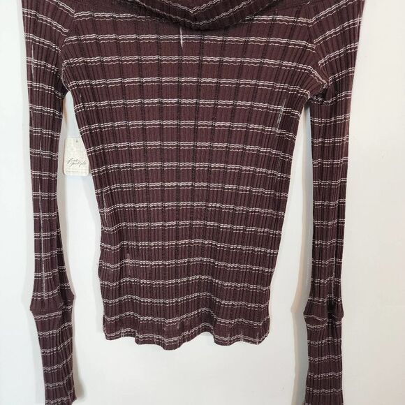 NWT Free People Snowbunny Off The Shoulder Semi Sheer Metallic Top Size Large - Picture 6 of 13